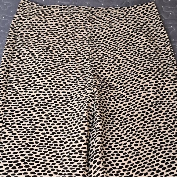 Who What Wear cropped pull on pants size 6 - Picture 2 of 5